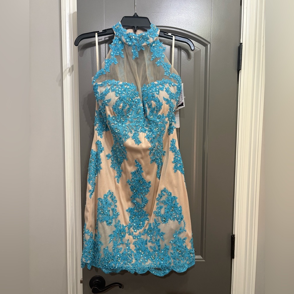 Cocktail / Short Formal dress, Brand new WITH tags, XL, Blue and beige/cream